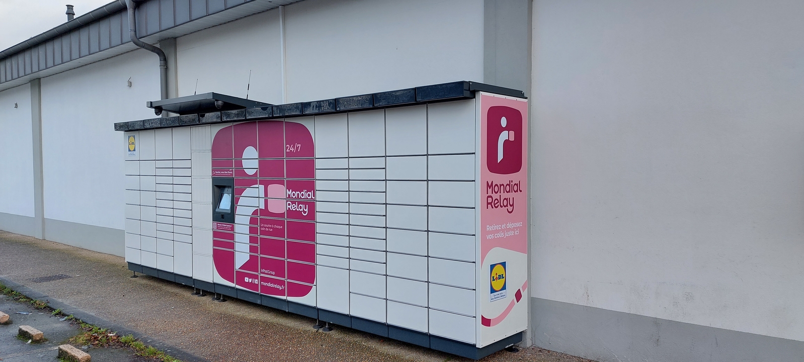 Locker 24/7 Lidl St Eloy les Mines, 4 4 Rue du Puits du Manoir, 63700 Saint-Éloy-les-Mines