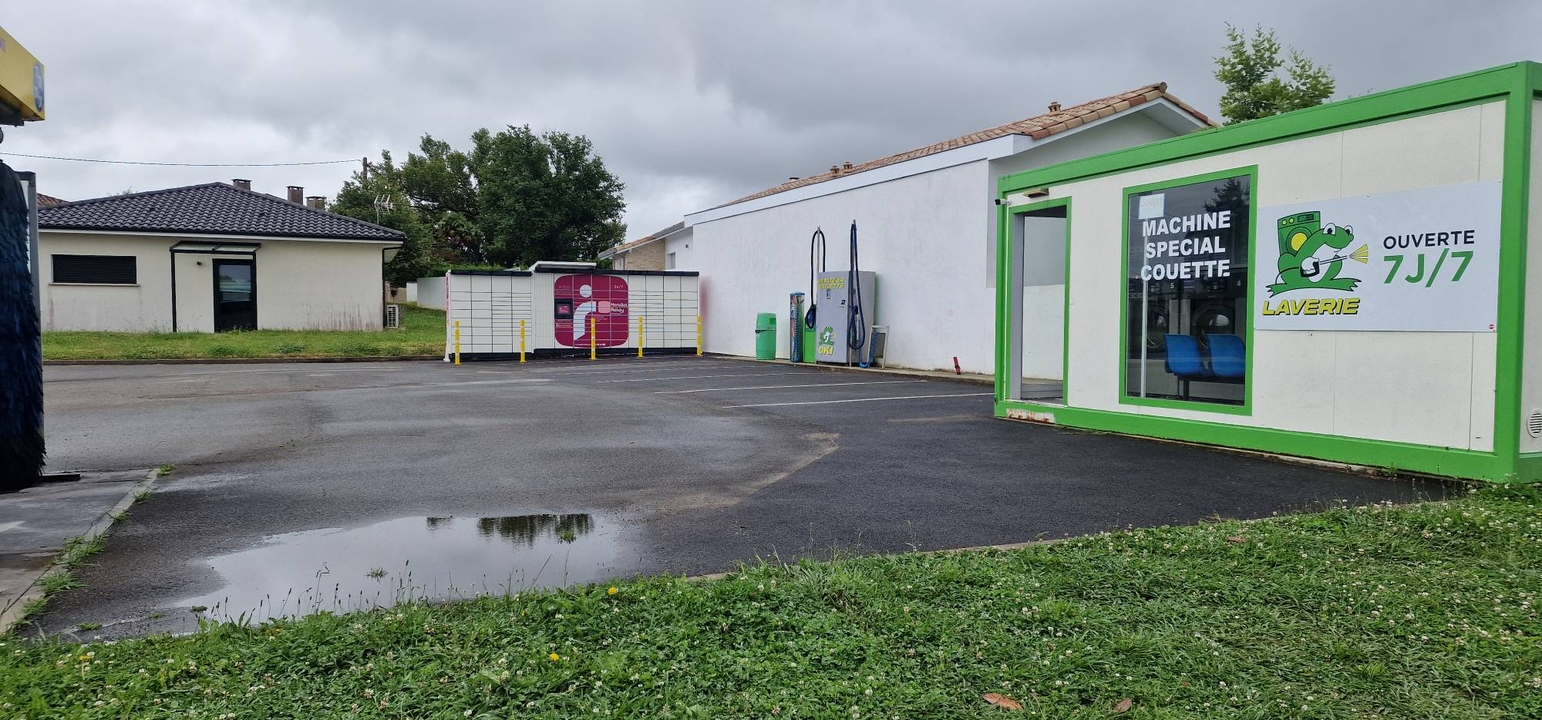 Locker 24/7 Station Lavage Oki Montfort en Chalosse, 698 698 Avenue Jean Jaurès, 40380 Montfort-en-Chalosse
