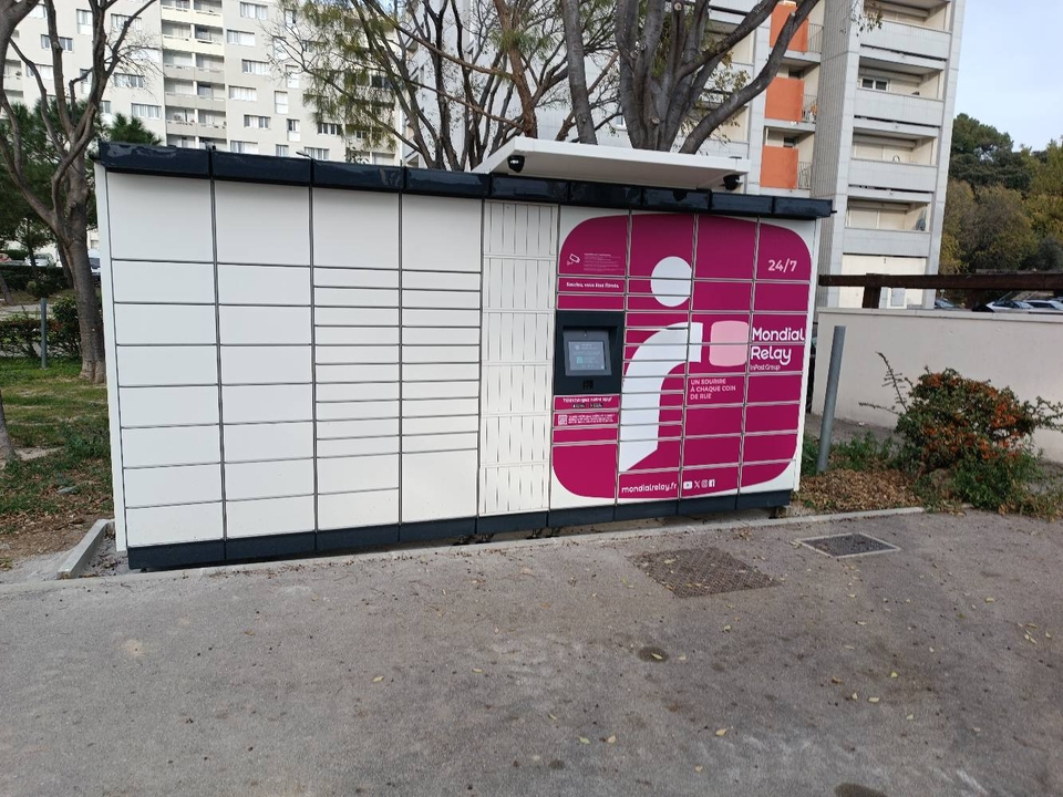 Locker 24/7 Res. la Viste Provence Marseille, 5 5 Rue Serge Douriant, 13015 Marseille
