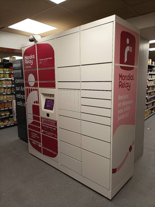 Locker Supermarche Au Ble, 8 8 Place du Marché au Blé, 78200 Mantes-la-Jolie