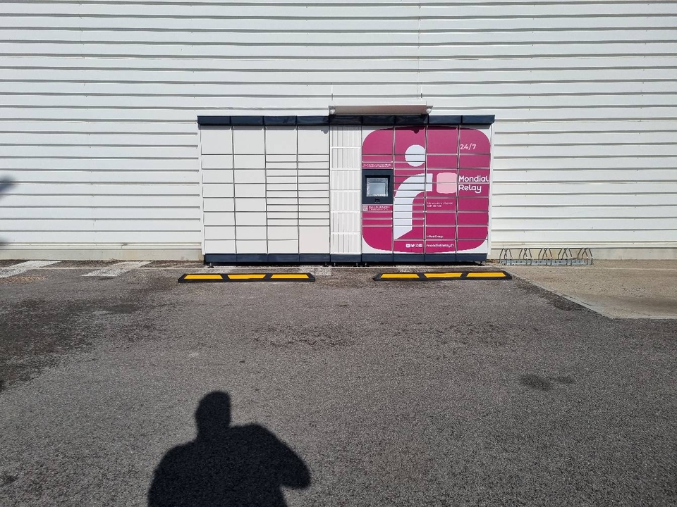 Locker 24/7 Weldom Sigean, 8 8 Rue Jean Cocteau, 11130 Sigean