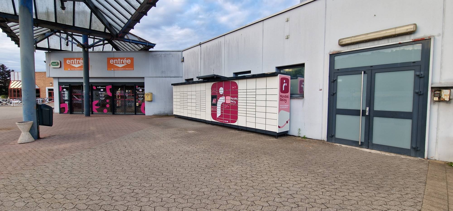 Locker 24/7 CARREFOUR 57520 Grosbliederstroff, 15 11 Zone Commerciale et Artisanale, 57520 Grosbliederstroff