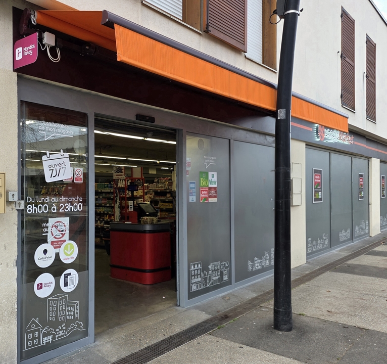 Cocci Market, 33 Rue Raspail, 94460 Valenton
