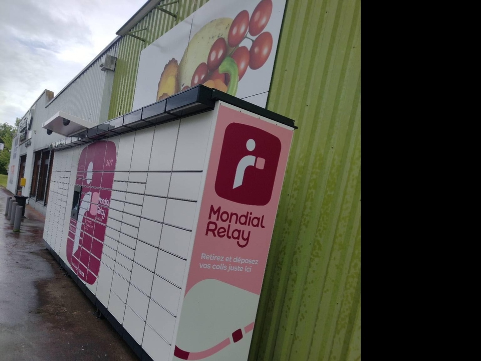 Locker 24/7 Carrefour Contact 53230 Cossé-le-Vivien, 22 22 Rue Louis Pasteur, 53230 Cossé-le-Vivien