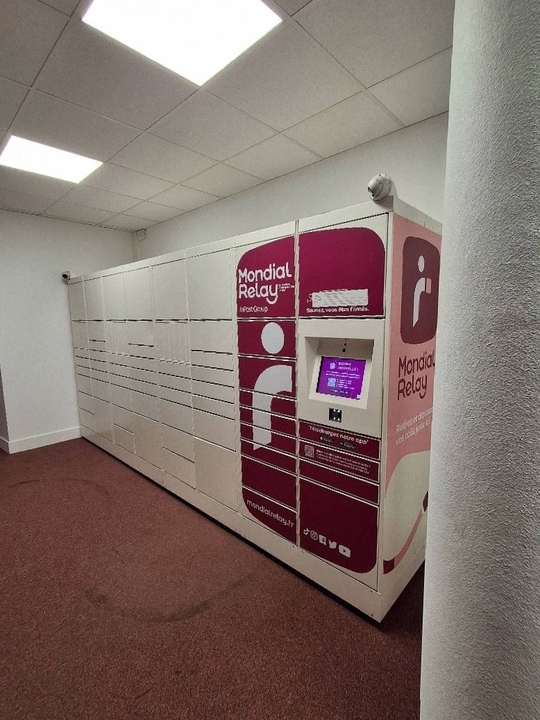 Locker Centre D'Affaire Vendôme, 10 10 Place Saint-Martin, 41100 Vendôme