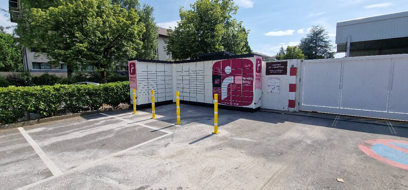 Locker 24/7 Carrefour Market Annecy Le Vieux, 1 Rue de Vénétie, 74940 Annecy