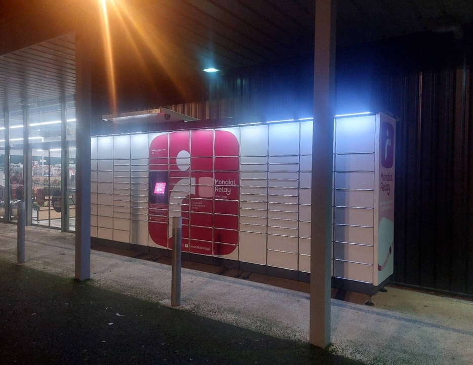 Locker 24/7 Carrefour Contact, 383 383 Rue du Rival Bas, 82130 Lafrançaise