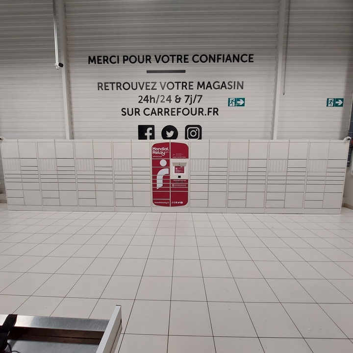 Locker Carrefour Hypermarché 77230 Saint Mard, 20 20 Avenue de la Fontaine du Berger, 77230 Saint-Mard