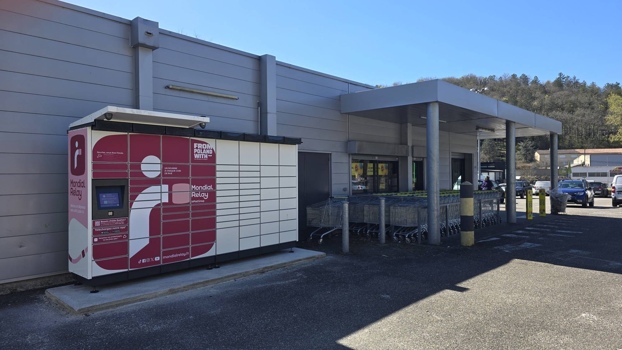 Locker 24/7 Lidl, Angle Chemin de Ferrat, 46090 Le Montat