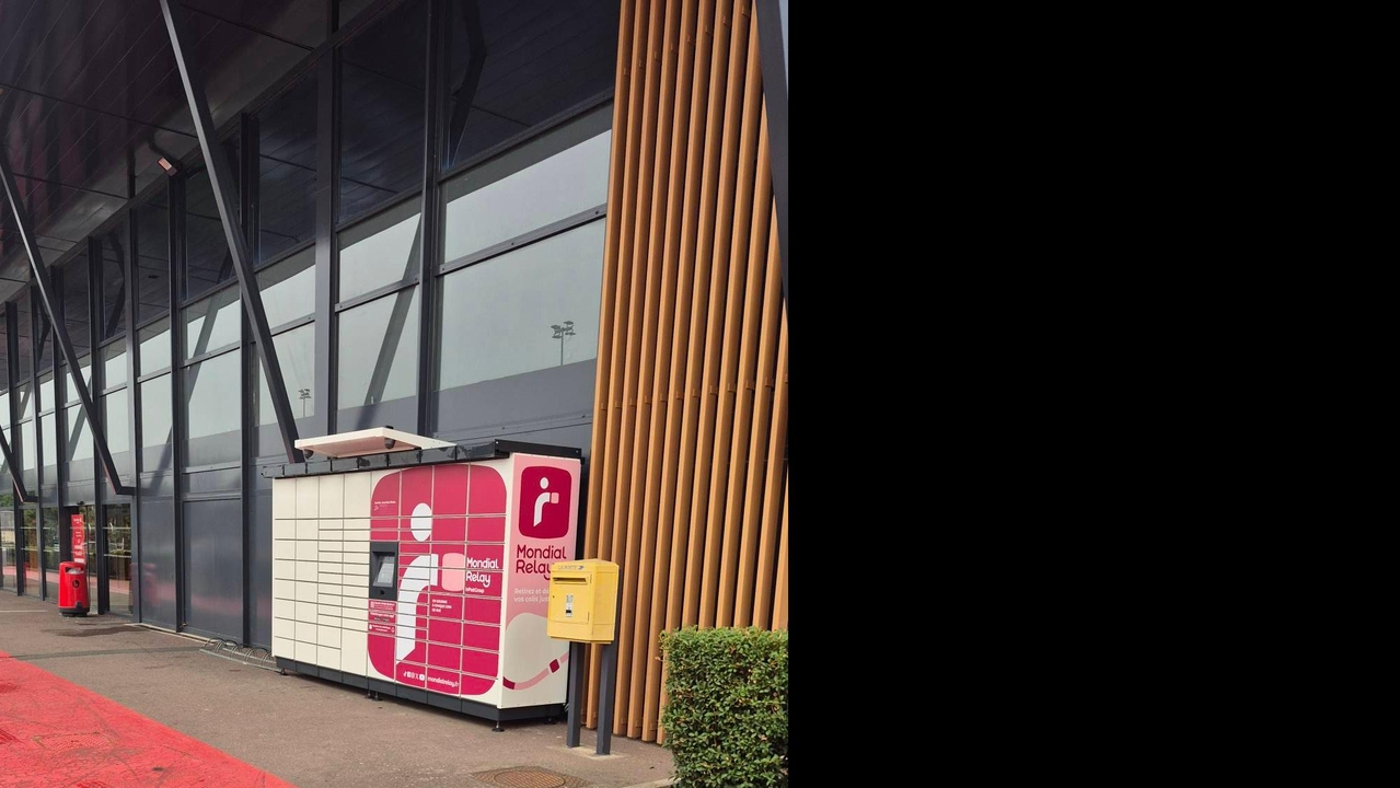 Locker 24/7 Carrefour Market 14310 Villers-Bocage, 74 Rue Georges Clemenceau, 14310 Villers-Bocage