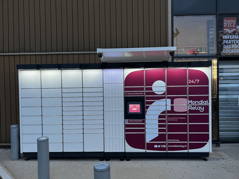 Locker 24/7 Intermarché 77000, 27 27 Route de Montereau, 77000 Vaux-le-Pénil