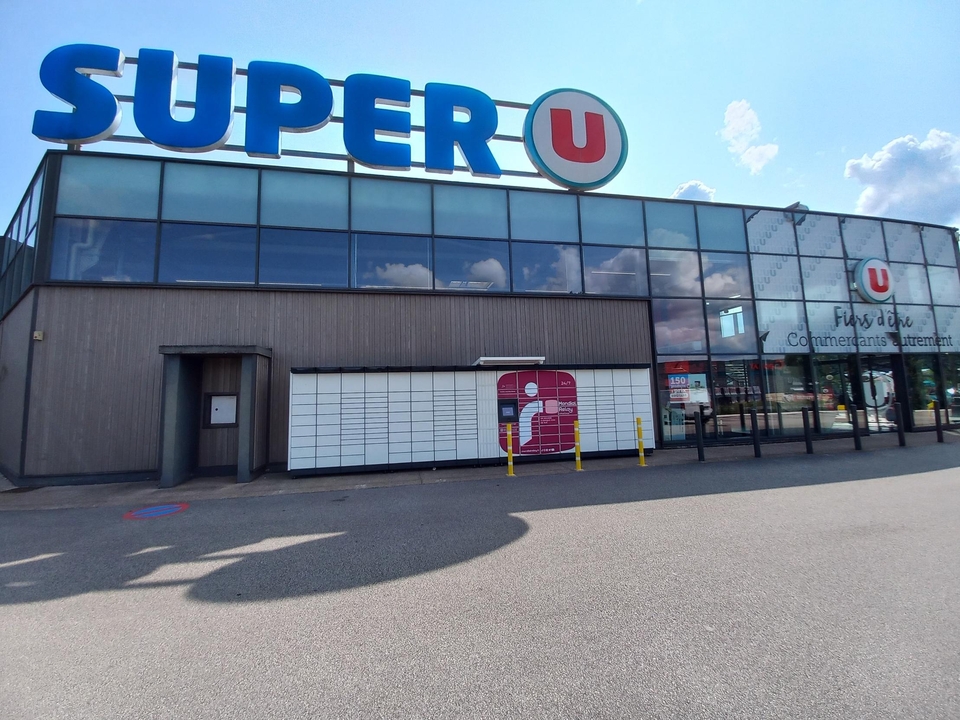 Locker 24/7 Super U Villars-les-Dombes, 252 Avenue du Colombier, 01330 Villars-les-Dombes