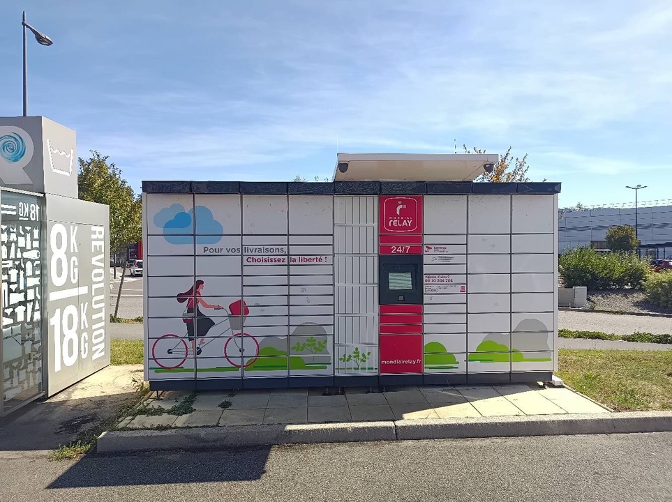 Locker 24/7 Intermarche Beaume, 2 Rue Rosa Luxembourg, 25110 Baume-les-Dames