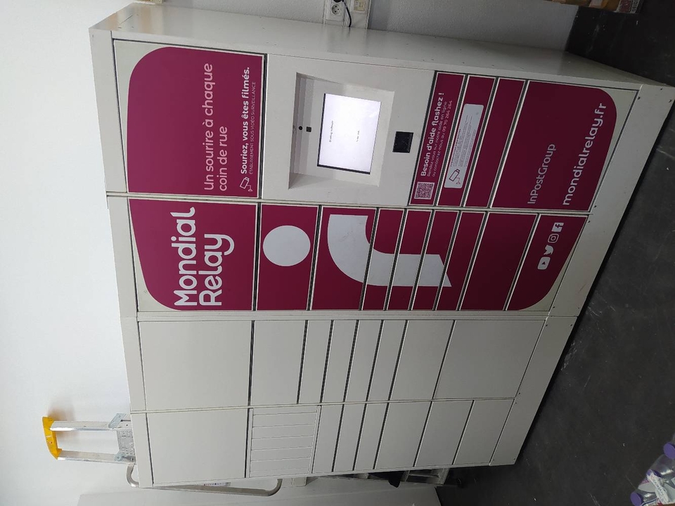 Locker Coccinelle Express 93400 Saint-Ouen-sur-Seine, 11 9, 11 Avenue Michelet, 93400 Saint-Ouen-sur-Seine
