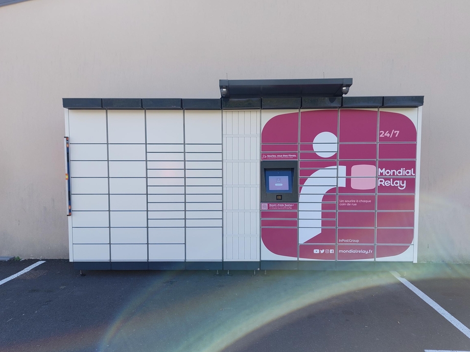 Locker 24/7 Carrefour le Malzieu, 111 Avenue Géneral de Gaulle, 48140 Le Malzieu-Ville