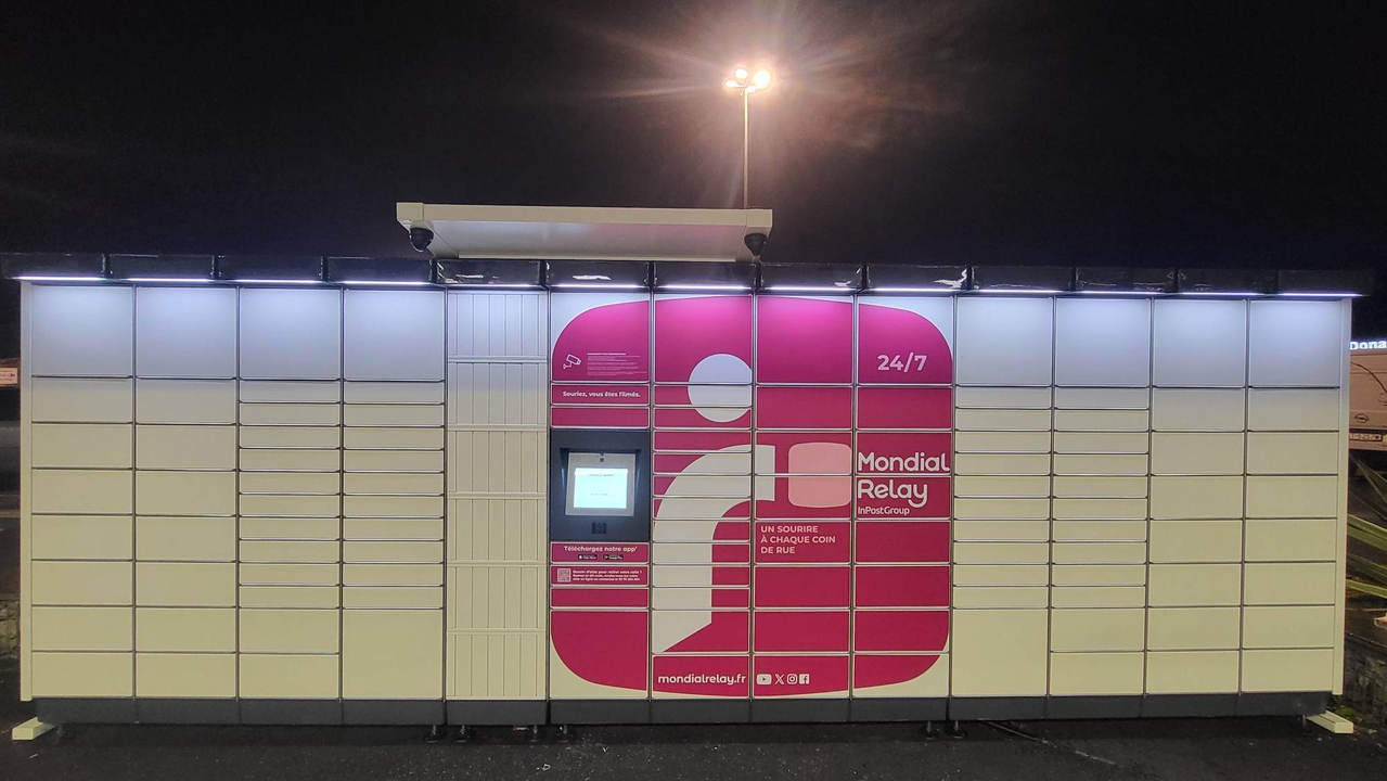 Locker 24/7 Hyper Carrefour Lesparre Medoc, 1 1 Avenue Mendès France, 33340 Lesparre-Médoc