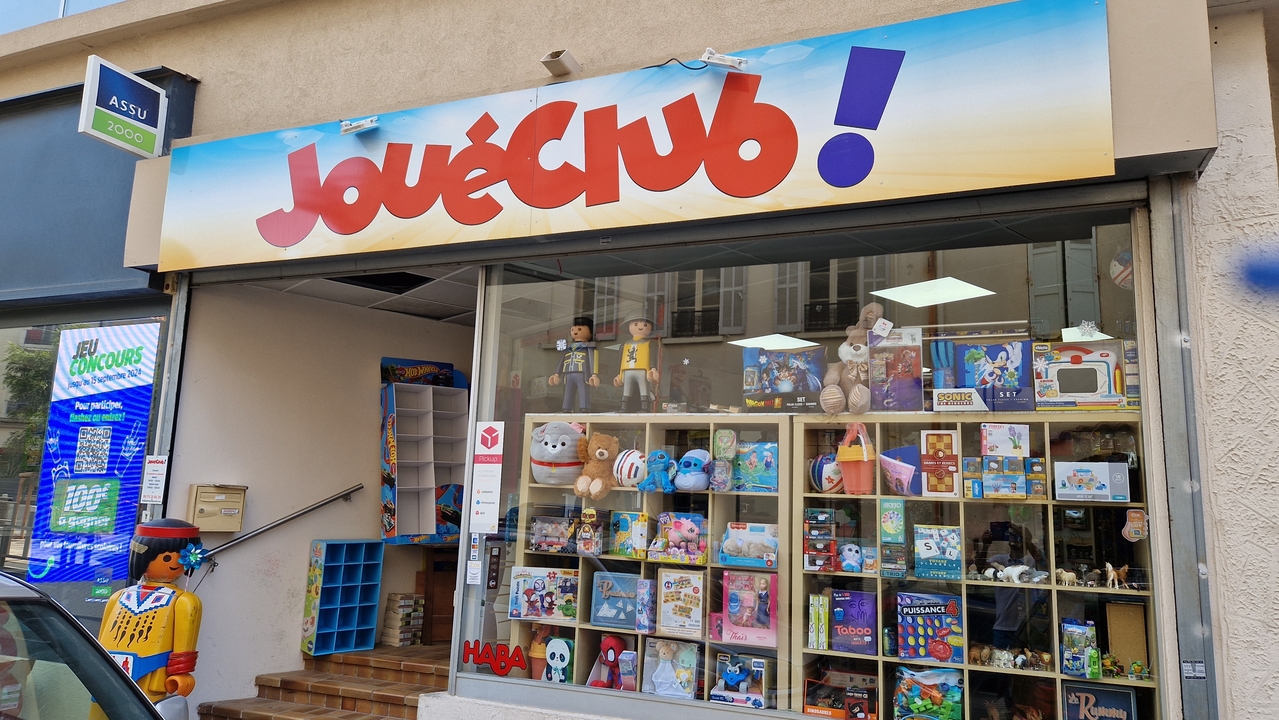 Joue Club, 1 Rue Brest, 83400 Hyères