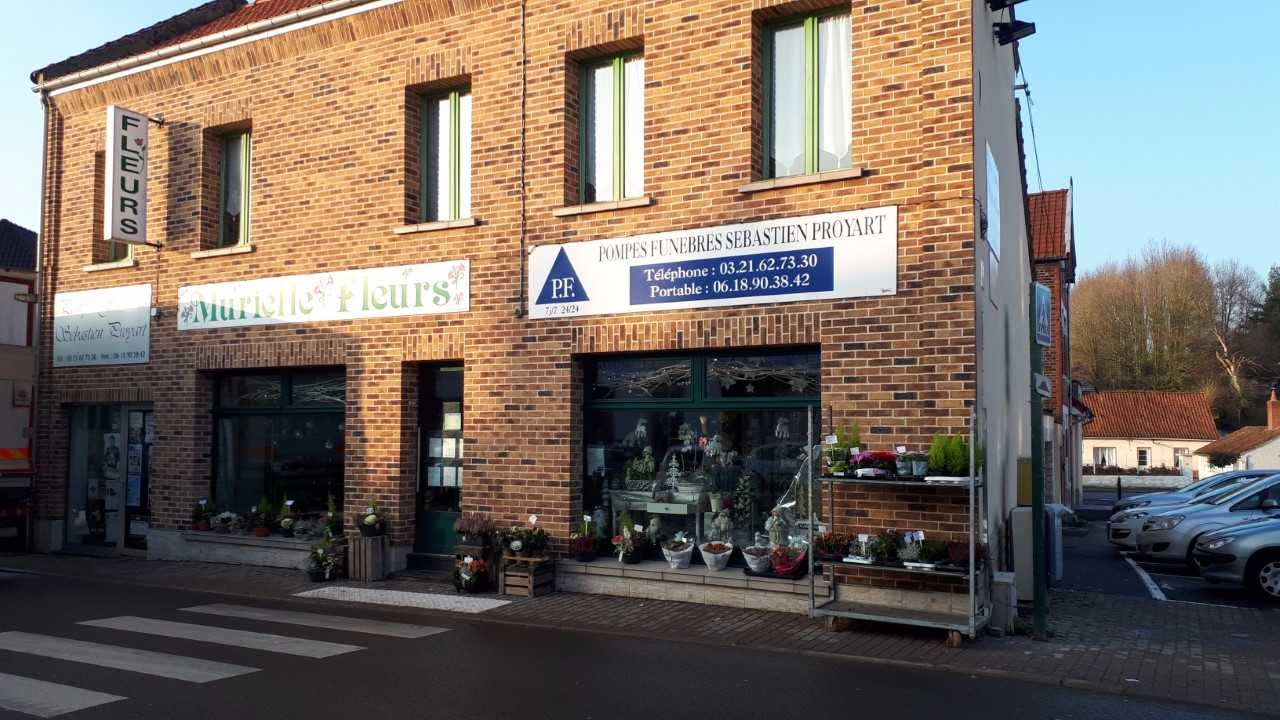 Murielle Fleurs, 23 Place Salengro, 62460 Divion
