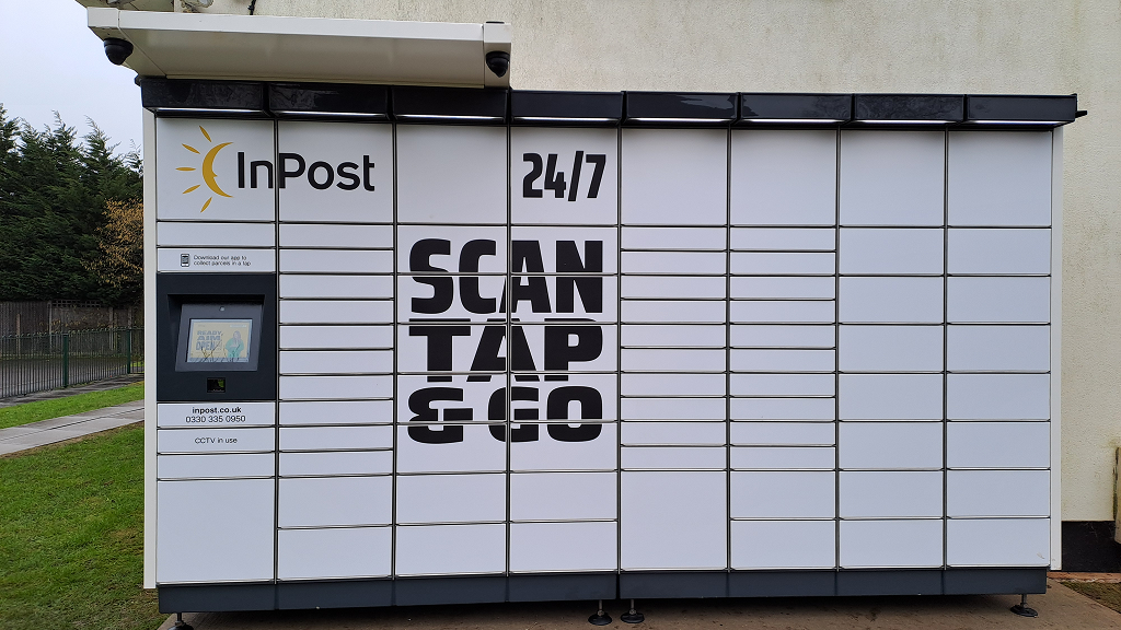InPost's photo of the locker: InPost UK00257445