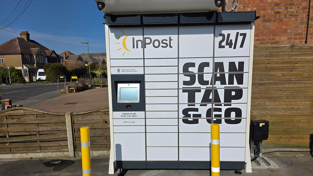 Foto del casillero de InPost: InPost UK00221396