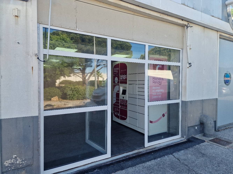 Locker Pink Pare Brise, 216 216 Avenue Marcel Paul, 83500 La Seyne-sur-Mer
