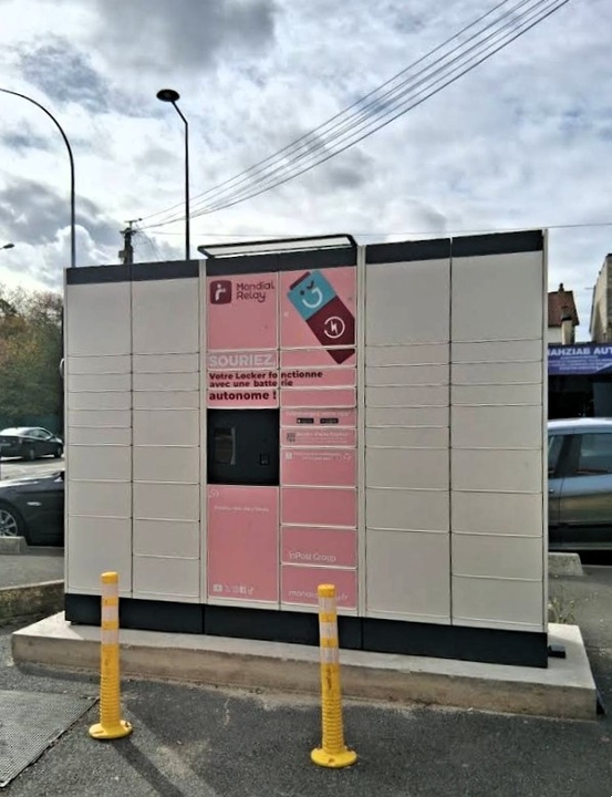 Locker 24/7 Esso Av Stalingrad Stains 93200 Seine St Denis, 203 201 Avenue de Stalingrad, 93240 Stains