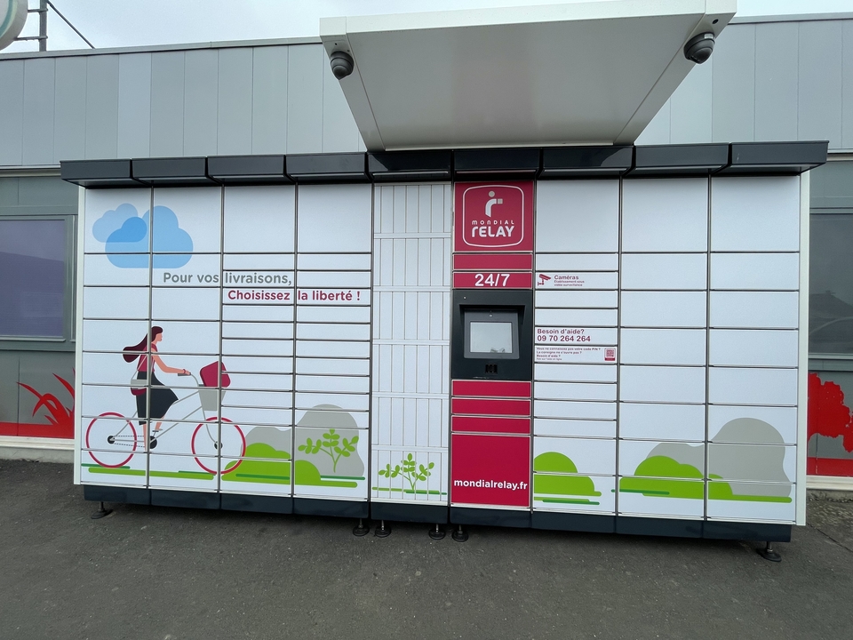 Locker 24/7 Super U Brecey, 5 5 Rue Jeanne d'Arc, 50370 Brécey