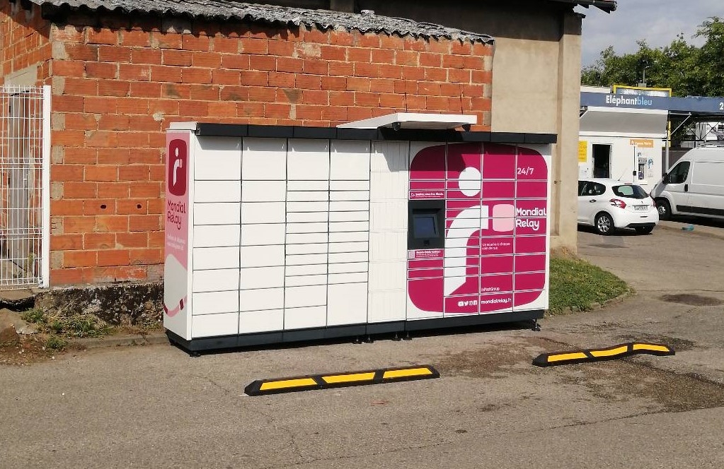 Locker 24/7 Parking Elephant Bleu, 995 995 Route de Frans, 69400 Villefranche-sur-Saône