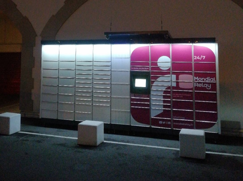 Locker 24/7 Intermarche Henday, 10 10 Rue d'Irandatz, 64700 Hendaye
