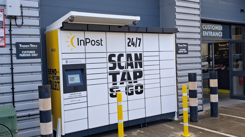InPost's photo of the locker: InPost UK00248534