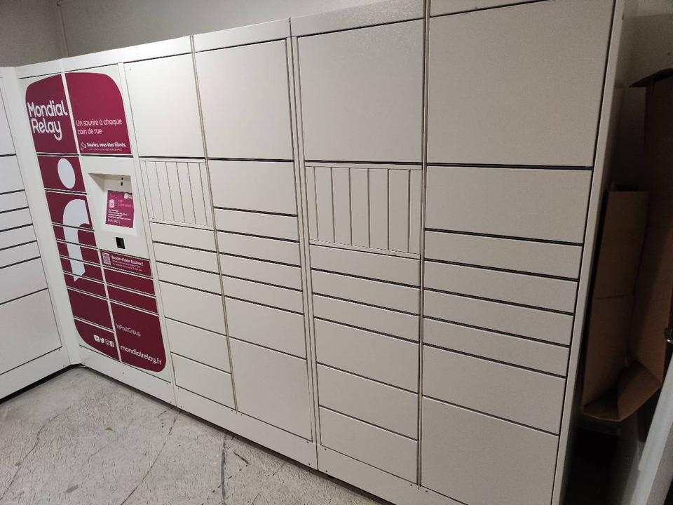 Locker I Galerie 75017 Paris, 70 70 Bis Avenue de Clichy, 75017 Paris