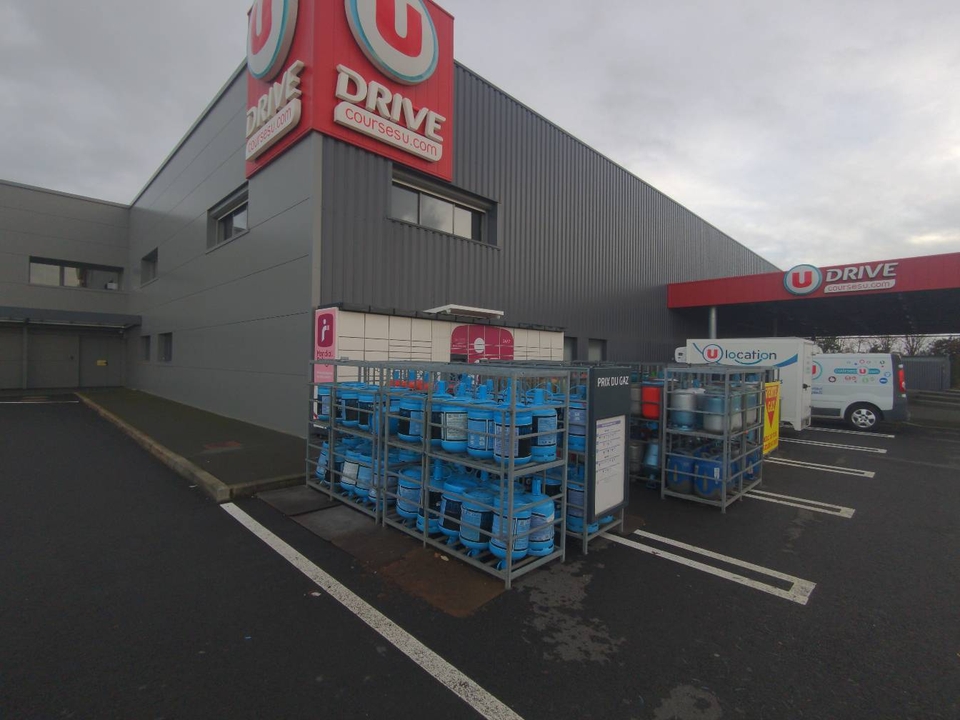Locker 24/7 Super U Essarts en Bocage, Route de la Roche sur Yon, 85140 Essarts-en-Bocage