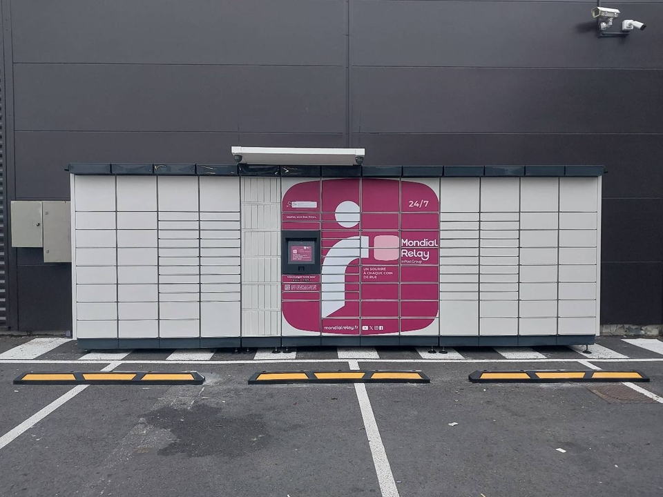 Locker 24/7 Intermarche Descartes, 900 Avenue Jean Monnet, 37160 Descartes