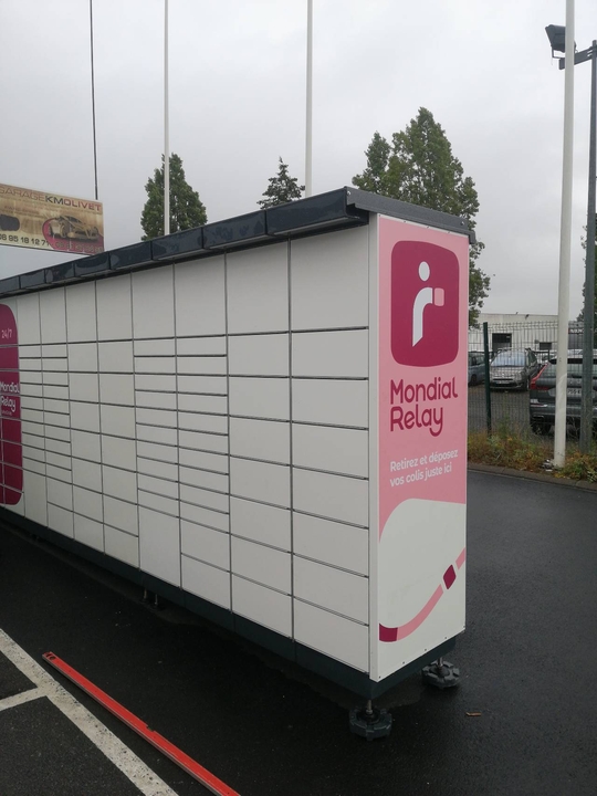 Locker 24/7 E.leclerc Olivet, 90 Rue de Normandie, 45160 Olivet