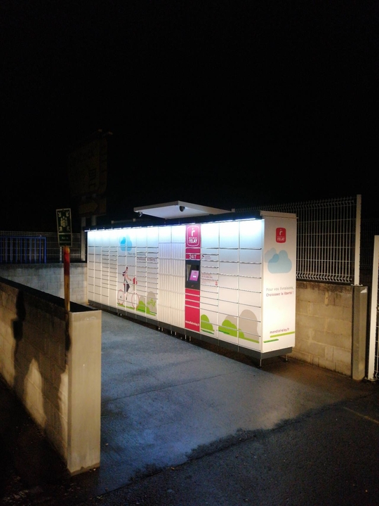 Locker 24/7 Destock Halles Mon, 1769 1769 Route de Carpentras, 84170 Monteux