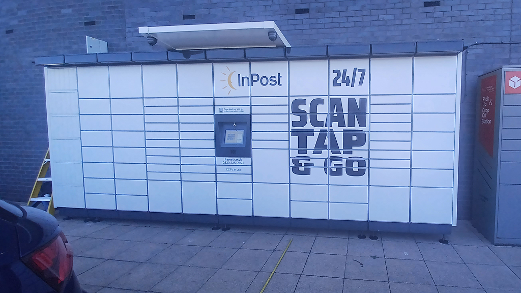 InPost's photo of the locker: InPost UK00423786