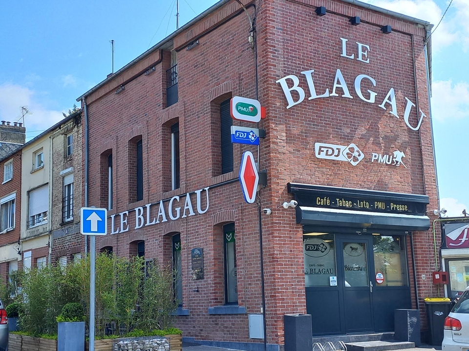 Cafe le Blagau, 4 Rue Victor Hugo, 59330 Hautmont