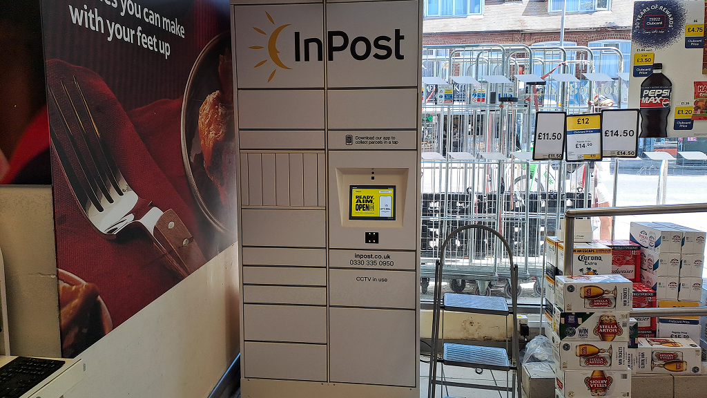 InPost's photo of the locker: InPost UK00193601