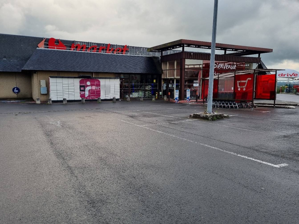 Locker 24/7 Carrefour Market 61700 Domfront en Poiraie, 18 18 Rue du Mont Margantin, 61700 Domfront en Poiraie