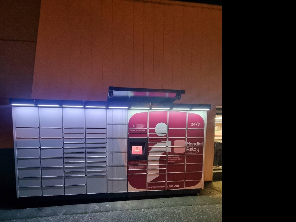 Locker 24/7 Intermarché Contac, 5000 Le Haut Plessis, 53190 Fougerolles-du-Plessis