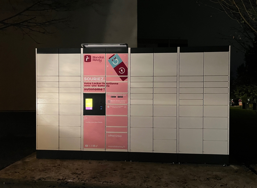 Locker 24/7 Buffalo Grill, 15 15 Avenue de la Voulzie, 77160 Provins