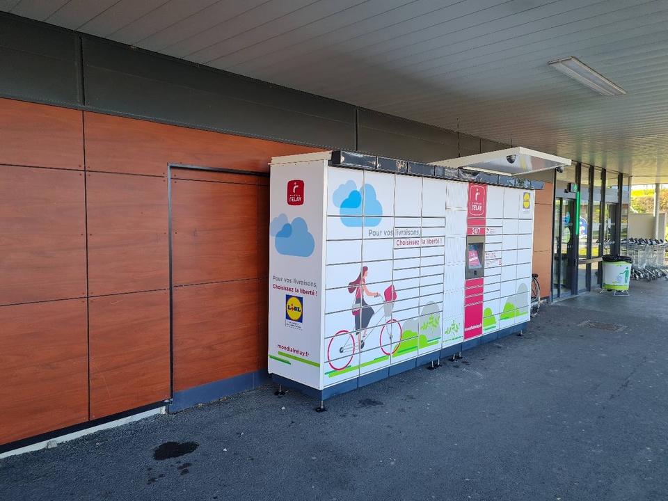 Locker 24/7 Lidl Liffre, 10 D812, 35340 Liffré