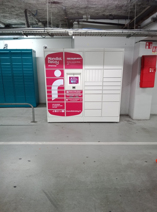 Locker Super U, 170 174 Rue de la Nouvelle France, 93100 Montreuil