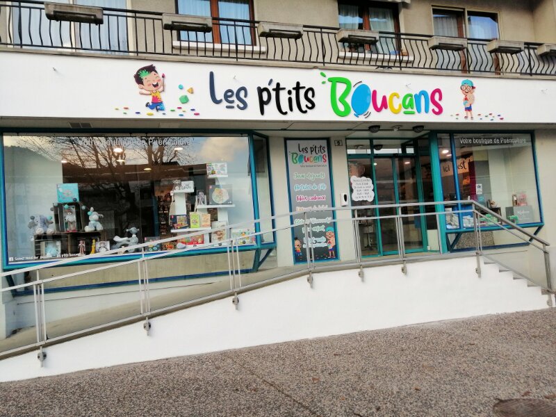 Les P'Tits Boucans, 9 Place de la République, 38610 Gières