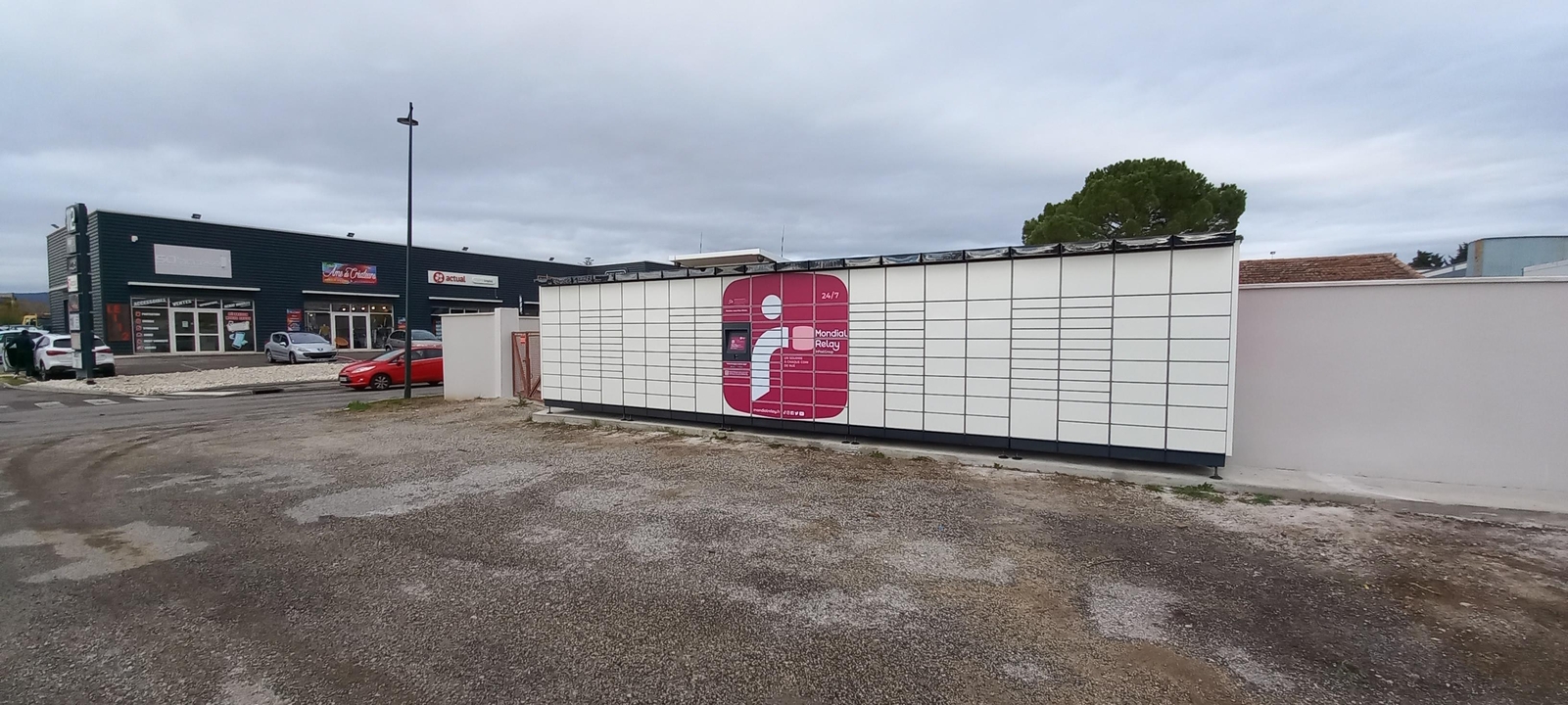 Locker 24/7 Zone 112 26200 Montélimar, 89 114 Route de Châteauneuf, 26200 Montélimar