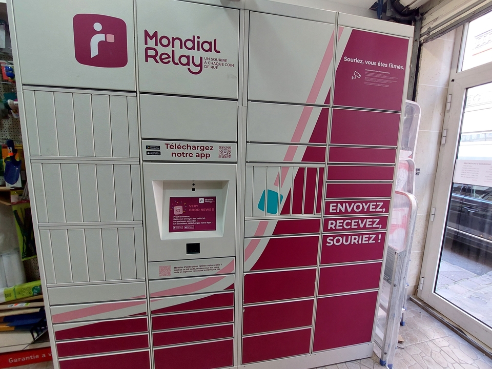 Locker Bricodec 92250 La Garenne-Colombes, 83 83 bis rue Médéric, 92250 La Garenne-Colombes