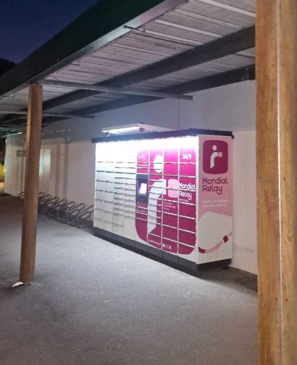 Locker 24/7 Carrefour Contact, 3 3 bis Avenue de l'Océan, 17570 Les Mathes