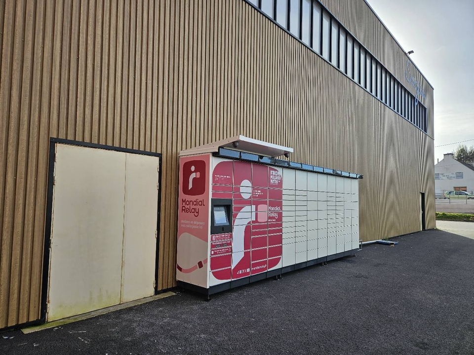 Locker 24/7 Super U, Rond Point de Roaliguen, Kergroes, 56370 Sarzeau