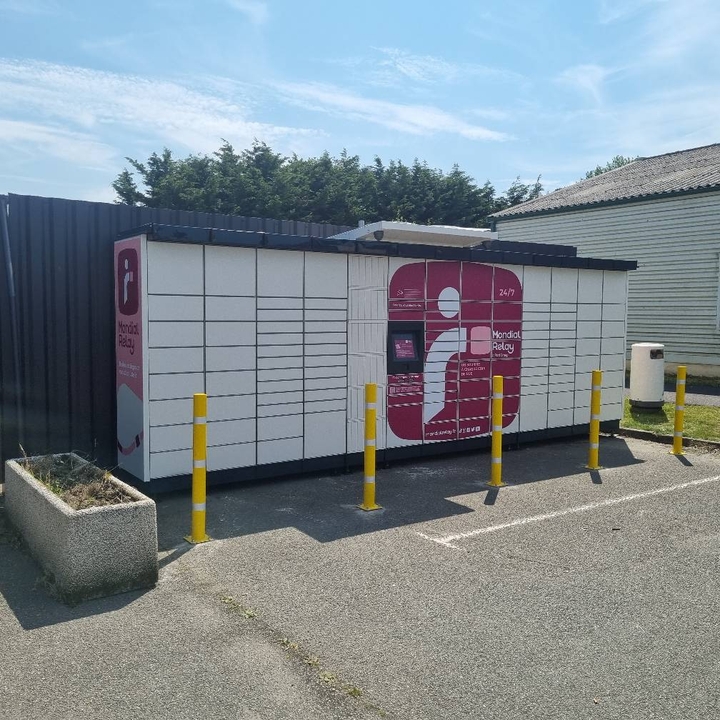 Locker 24/7 Intermarché Contact 29440 Plouzévédé, 25 25 Rue de Brest, 29440 Plouzévédé