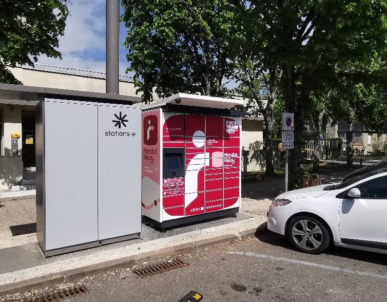 Locker 24/7 Station-E La Poste, 33 33 Avenue Albert Beaufils, 77310 Saint-Fargeau-Ponthierry